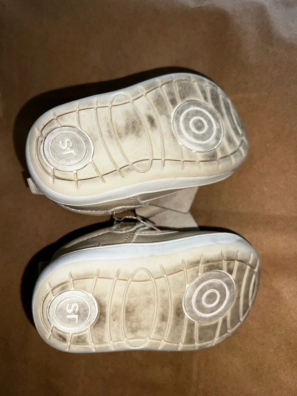 Stride Rite Girls Gold Bow Slip-On Sneakers